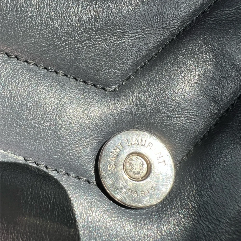 Yves Saint Laurent Lou Lou Shoulder Bag - Picture 10 of 17